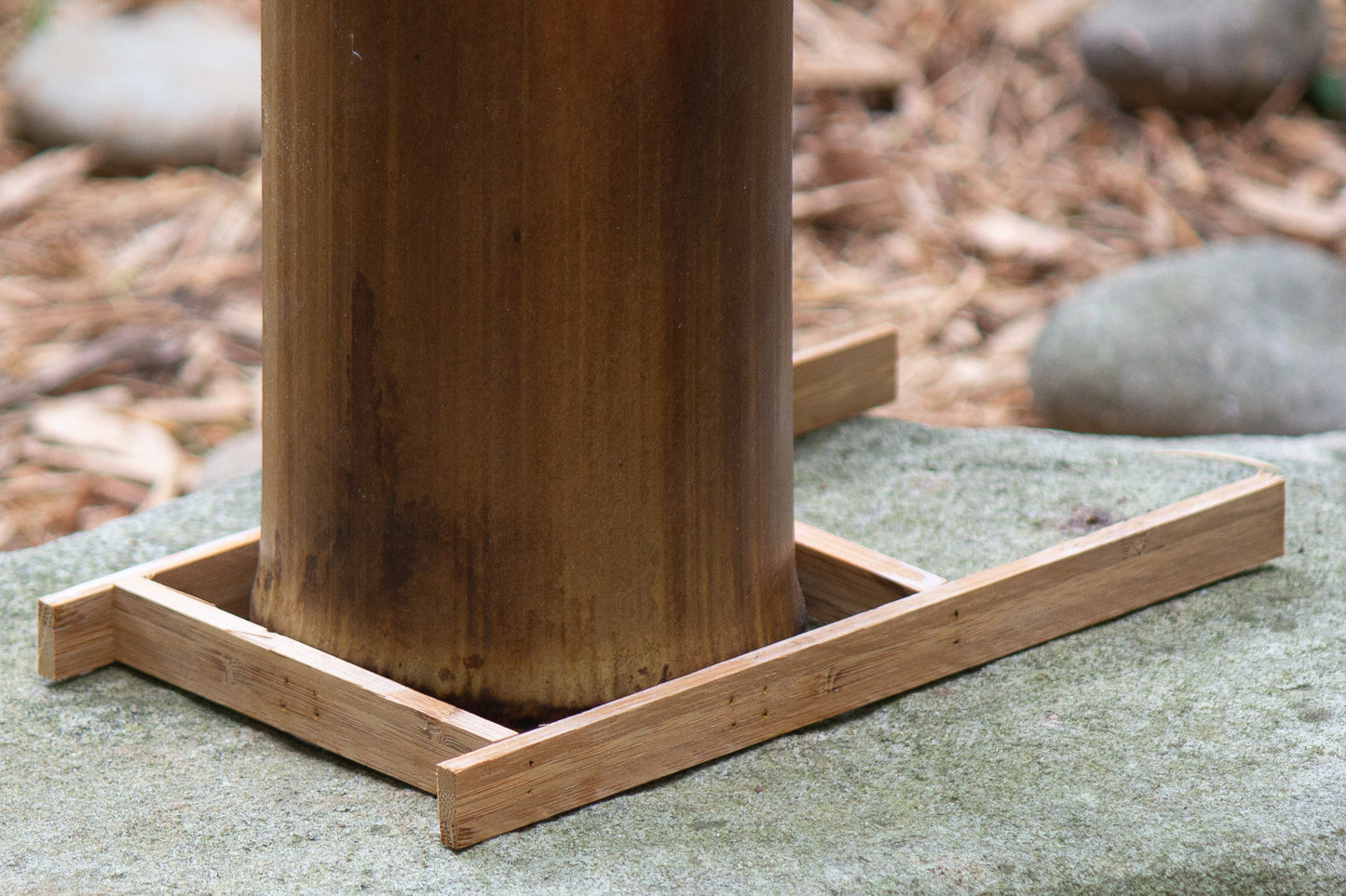 Shishi odoshi bamboo fountain with base